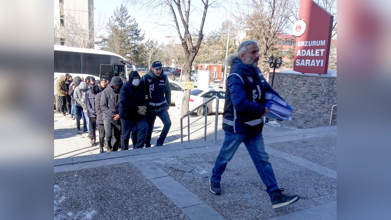 Erzurum'da Usulsüzlük Operasyonu: 21 Kişi Gözaltında