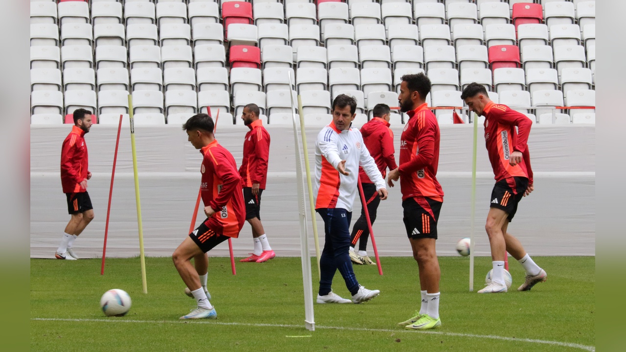 Emre Belözoğlu: Kalan 36 Puan İçin Hedef Belli