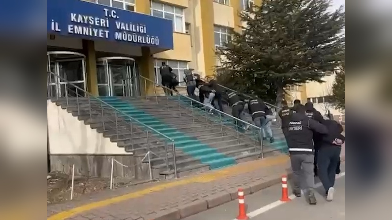 Kayseri'de Uyuşturucu Operasyonu: 44 Kişi Gözaltında
