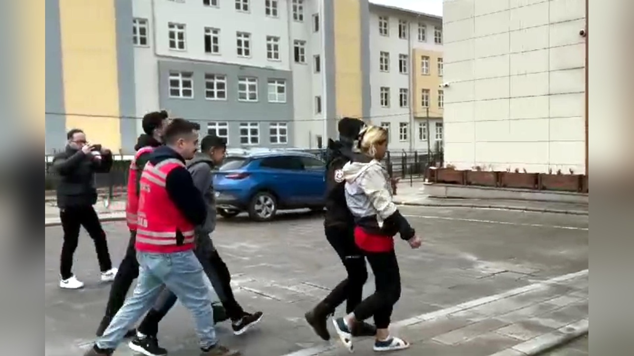 Silahlı Kavga Sonucu Kadın Ağır Yaralandı, Bebeği Hayatını Kaybetti