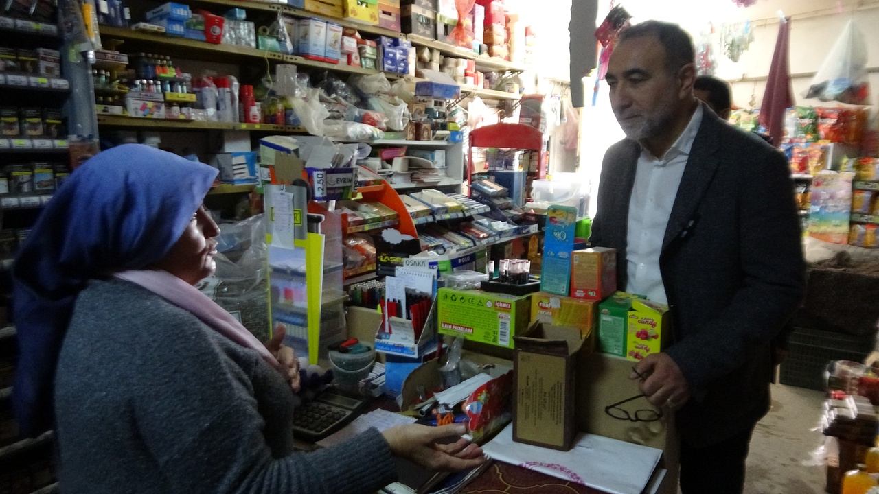 Hayırsever, Yerel Esnafa Destek Olmak İçin Borçları Karşıladı