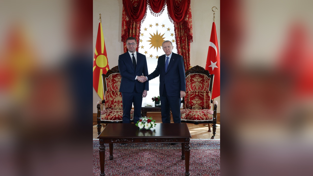 Cumhurbaşkanı Erdoğan, Kuzey Makedonya Başbakanı Mickoski ile Bir Araya Geldi