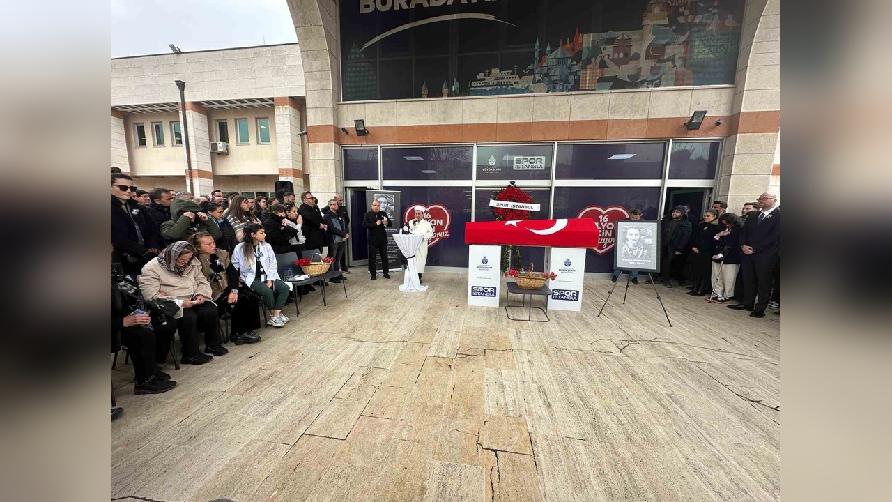 Olimpiyat Yüzücüsü Şadan Derya Erke'ye Veda Töreni Düzenlendi