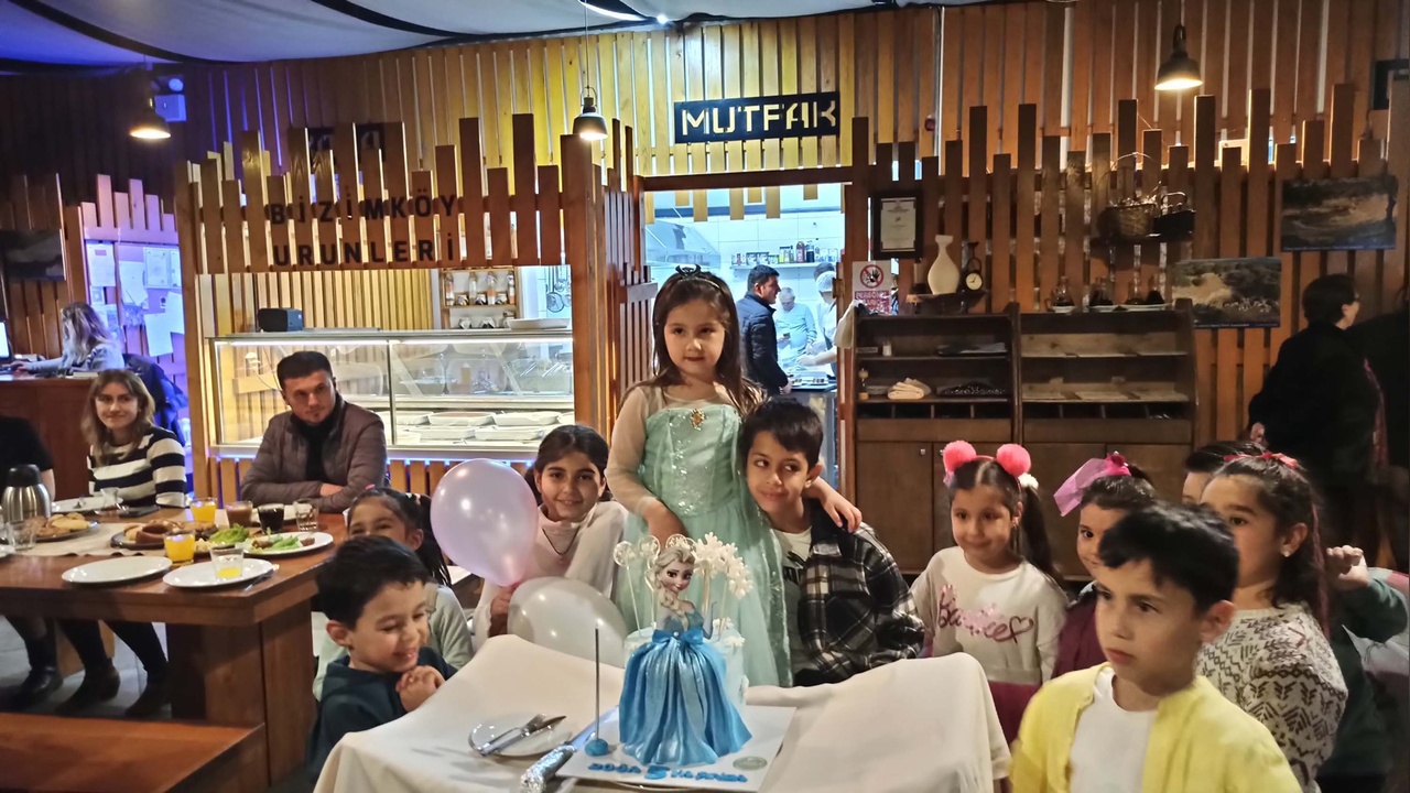 Şehit Kızı Doğa'nın Doğum Günü Kutlamasında Babasının Meslektaşları Yanındaydı