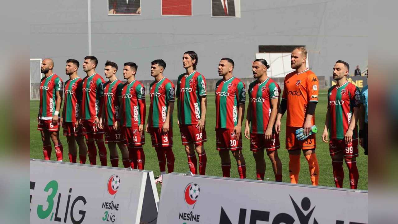 Düzcespor, Karşıyaka'yı Mağlup Etti