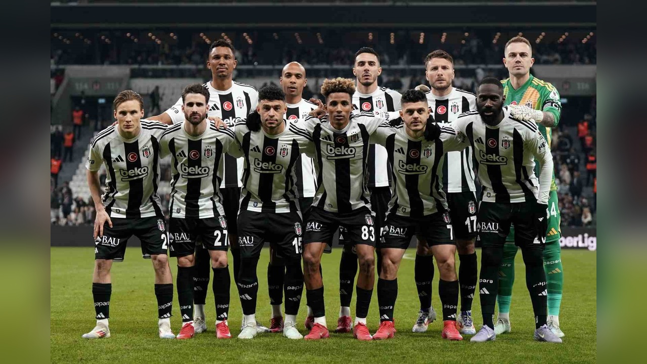 Solskjaer, İlk 11'de Dört Değişiklik Yaptı