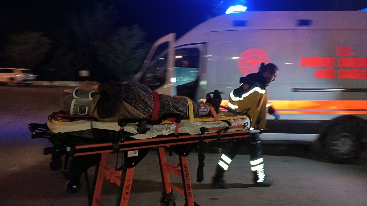 Karaman'da Trafik Kazası: Dört Kişi Yaralandı