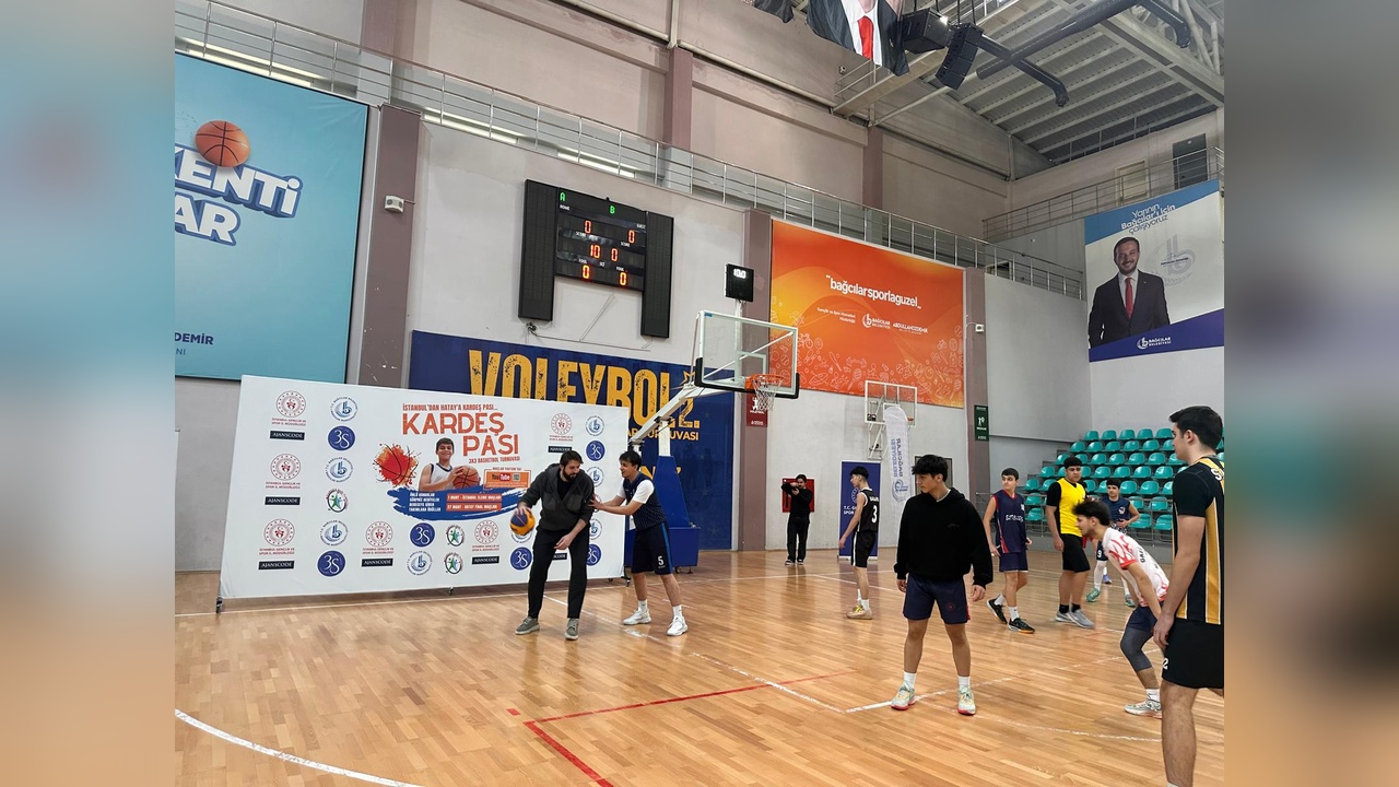 İstanbul'da Kardeş Pası 3x3 Basketbol Turnuvası sona erdi