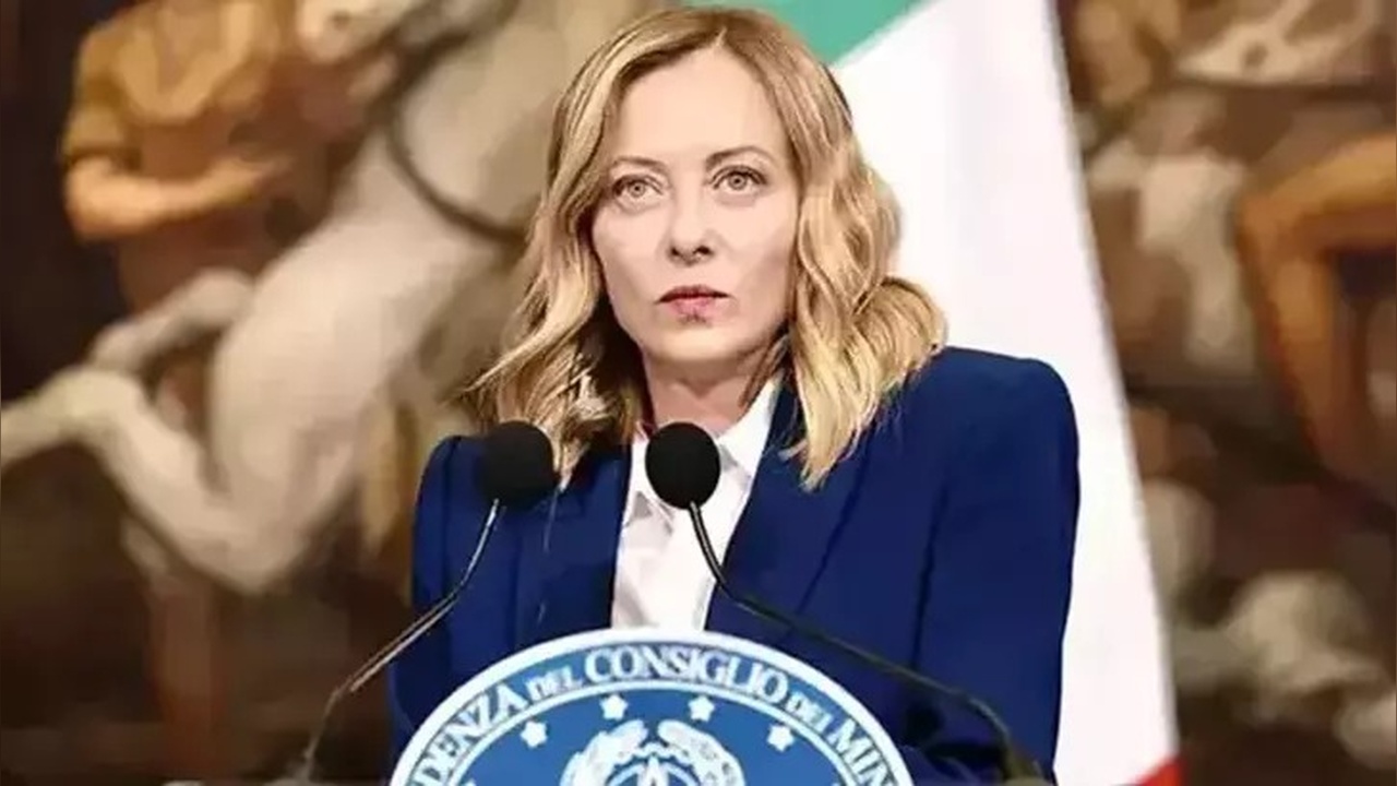 Meloni ve Starmer, İtalya'da Görüşme Gerçekleştirdi
