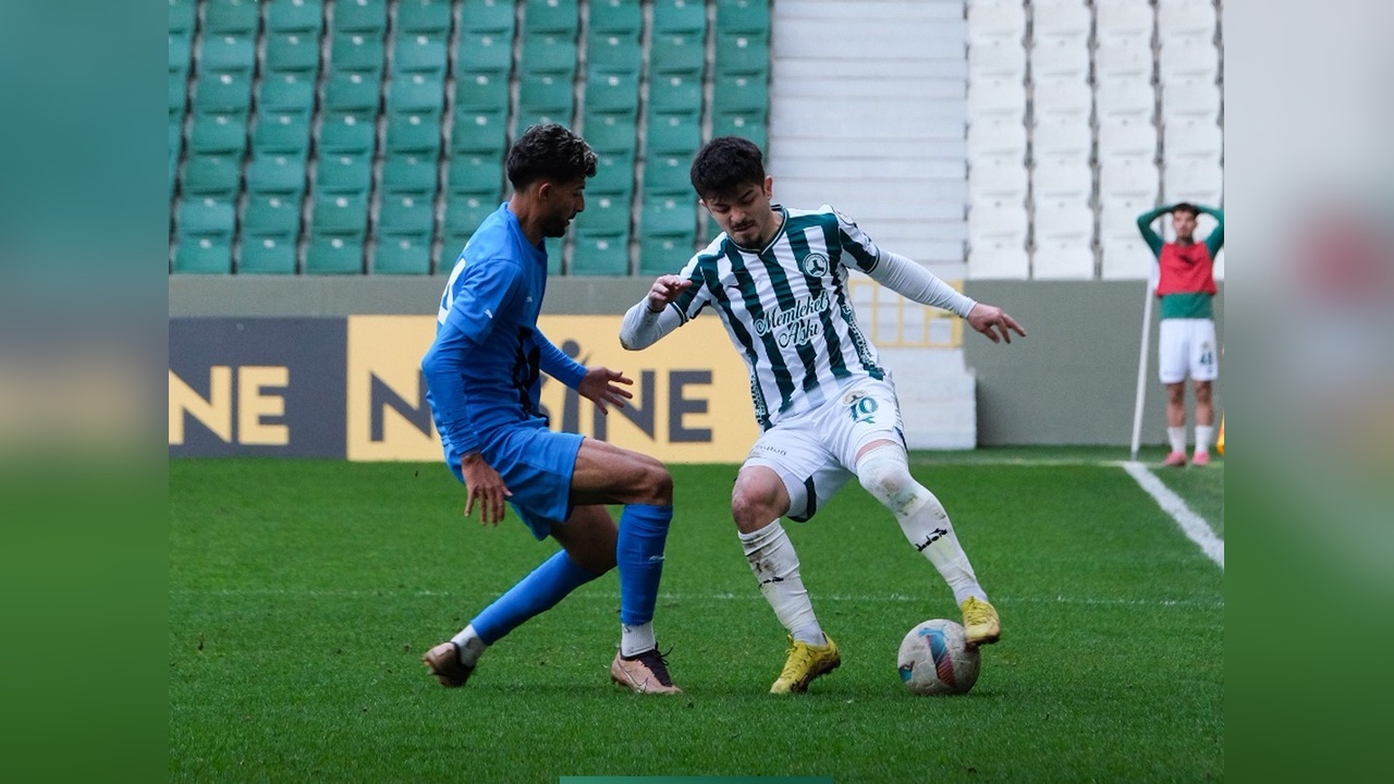 Karacabey Belediyespor, Giresunspor'u Mağlup Etti