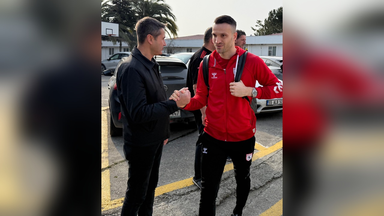 Samsunspor, Göztepe Maçı İçin İzmir'e Ulaştı