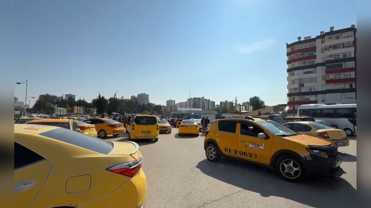 Taksicilerden Havalimanı Kooperatifine Protesto