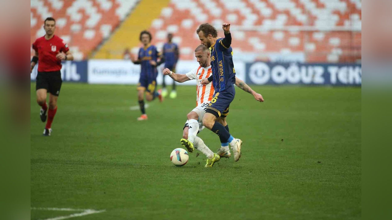 Adanaspor, Ankaragücü'nü 2-0 Mağlup Etti