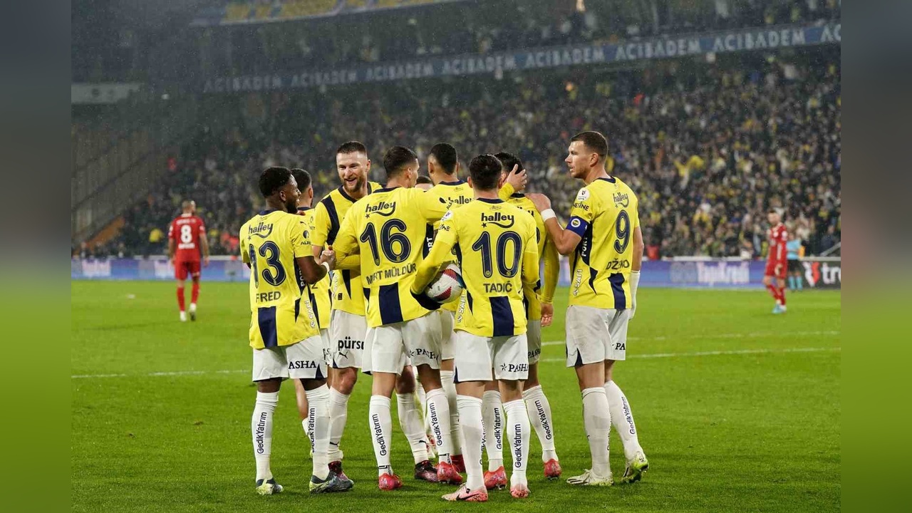 Fenerbahçe, Kadıköy'de 9. Galibiyetini Elde Etti