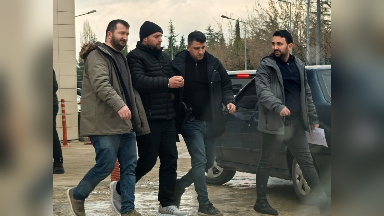 Pencereden Kaçmaya Çalışan Firari Hükümlü Yakalandı