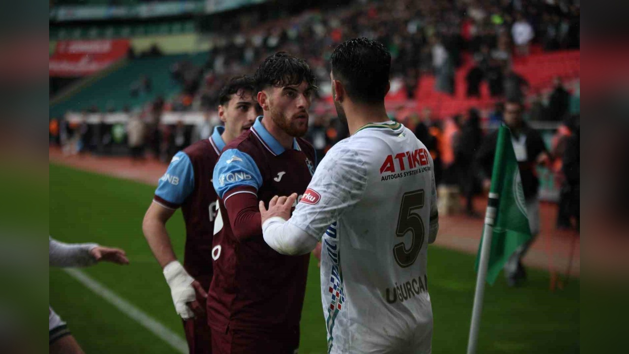 Konyaspor ve Trabzonspor Maçında Gergin Anlar