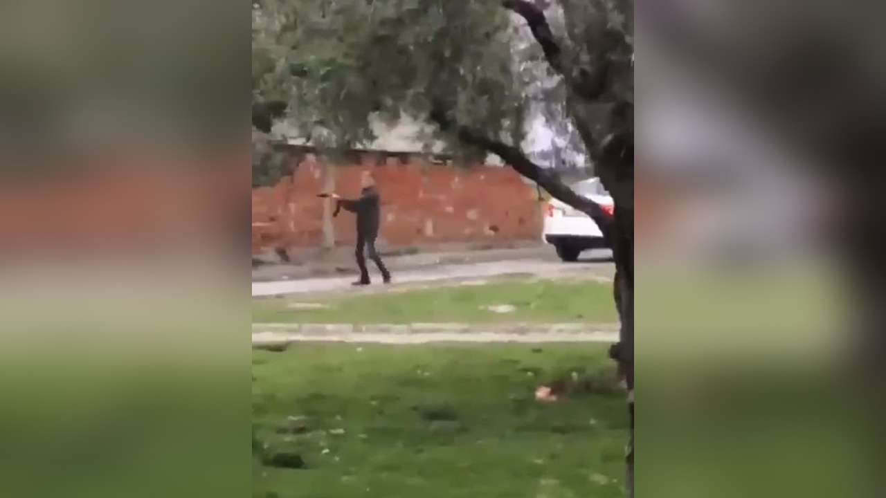 Bıçaklı ve Tüfekli Kavga: 1 Yaralı, 14 Gözaltı