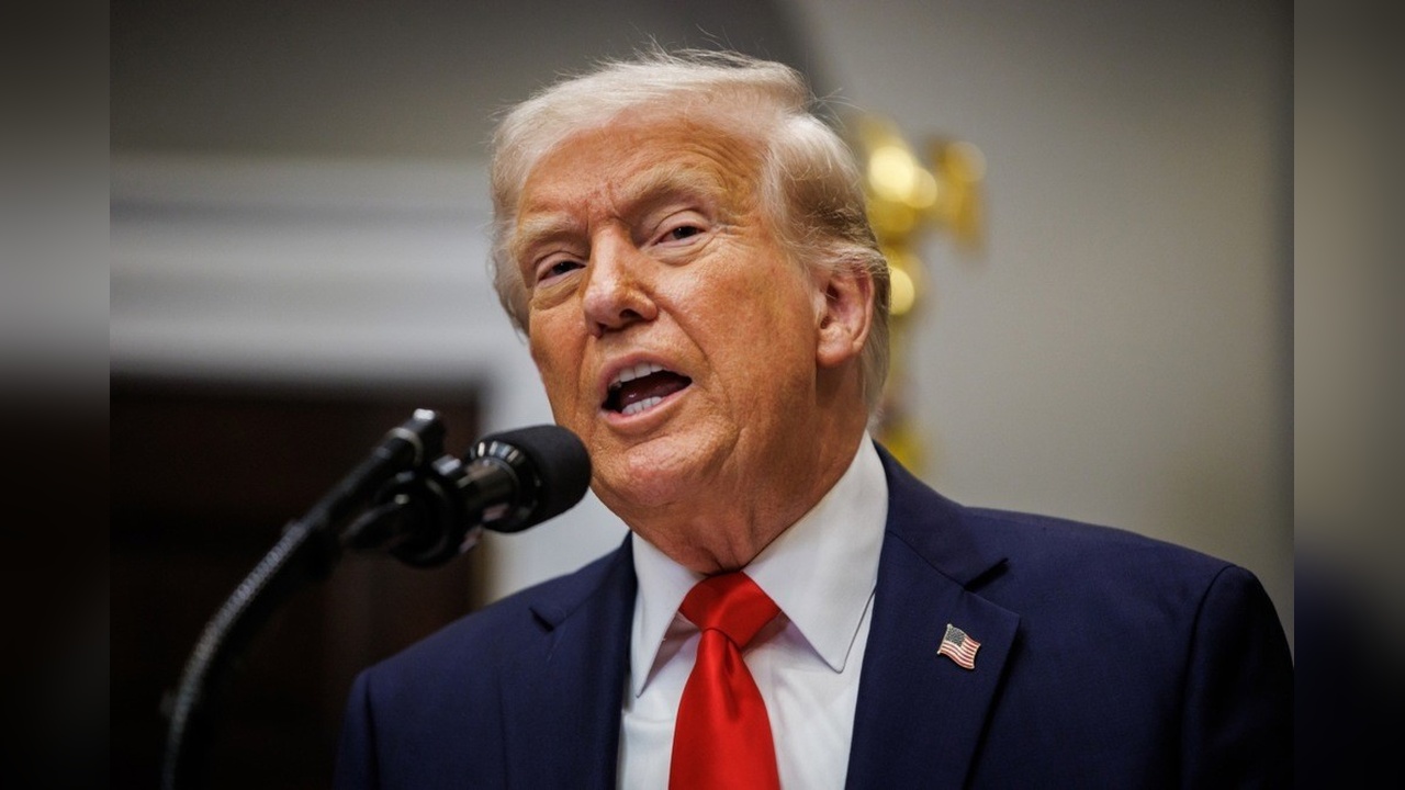 Trump, Kanada'ya Yönelik Gümrük Vergisi Tehdidinde Bulundu