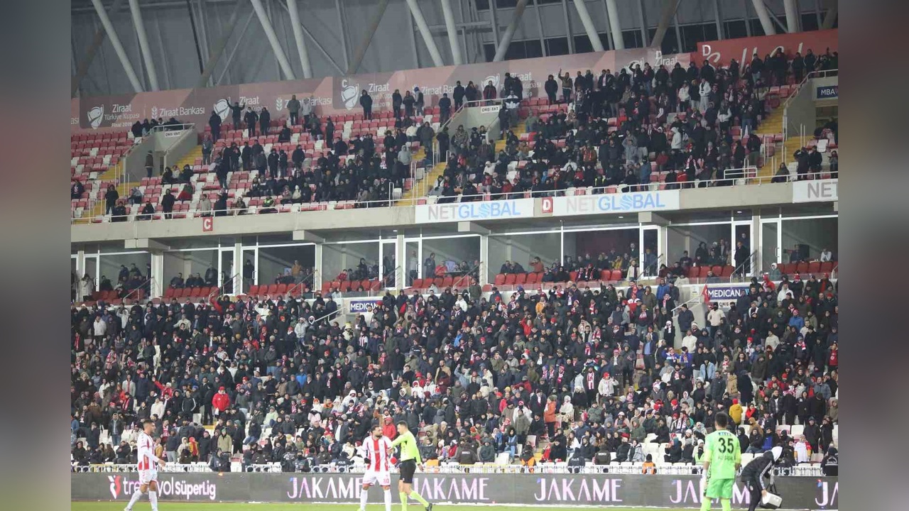 Sivasspor ve Göztepe Maçında Bilet Fiyatlarında İndirim Uygulandı