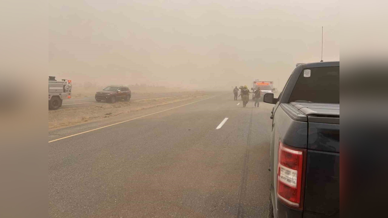Kum Fırtınası ABD'de Trafik Kazalarına Sebep Oldu