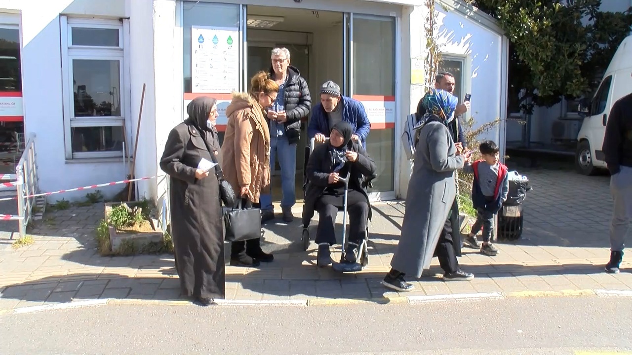 Üsküdar Devlet Hastanesi'nde Yangın Kontrol Altına Alındı