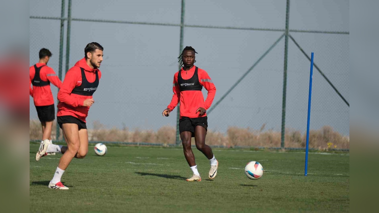 Atakaş Hatayspor, Trabzonspor Maçı İçin Hazırlıklarını Devam Ettiriyor
