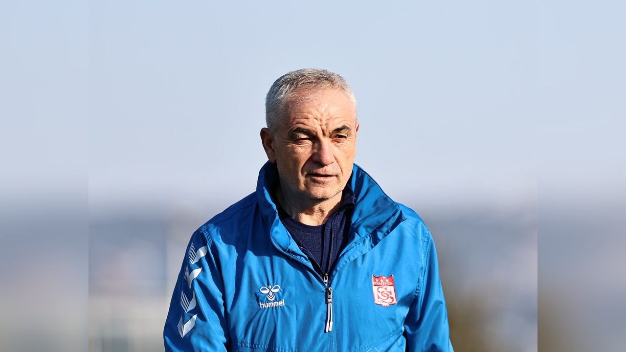 Rıza Çalımbay, Sivasspor ile İlk Antrenmanına Çıktı