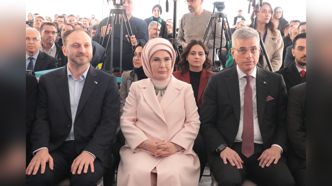 Emine Erdoğan, Dijital Dadi Uyarısında Bulundu