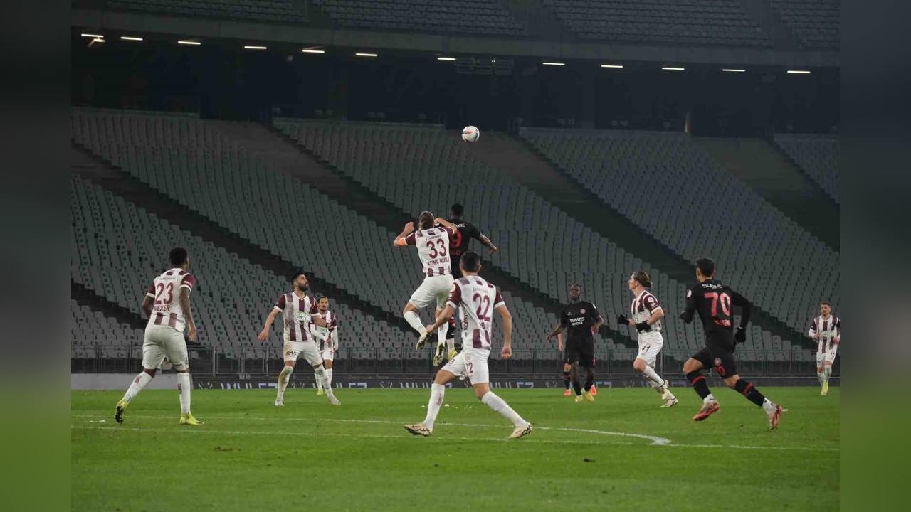 Bandırmaspor, Fatih Karagümrük'ü Devirerek Üst Sıralara Tırmandı