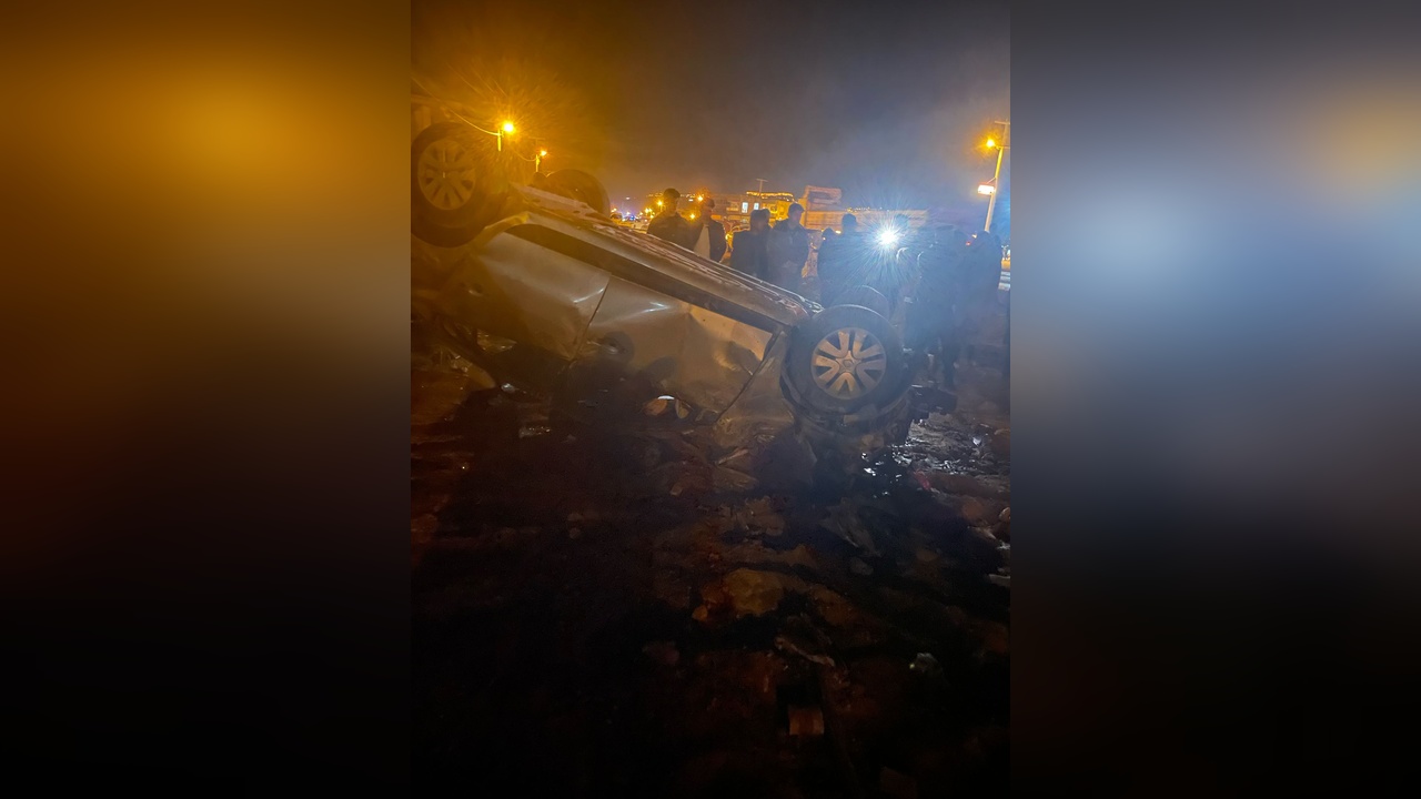 Halı Saha Maçından Dönüşte Trafik Kazası: Üç Kişi Yaralandı
