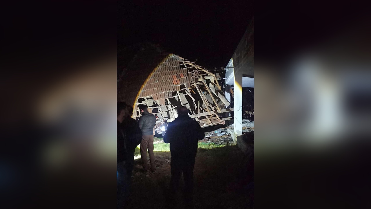Sinop'ta Heyelan Sonucu Üç Ev Yıkıldı, Dört Kişi Yaralandı