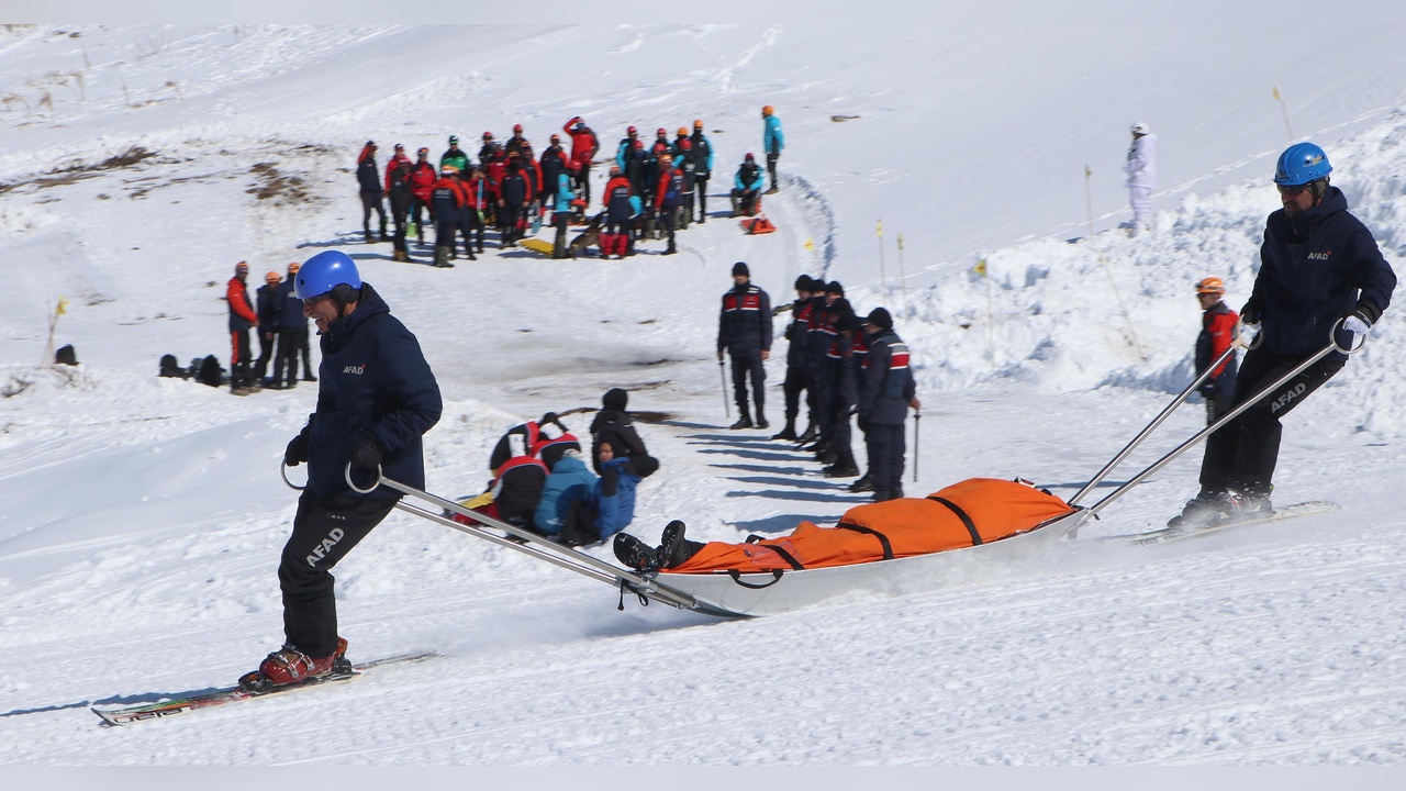 Erzurum'da 2025 Kış Saha Tatbikatı Gerçekleştirildi