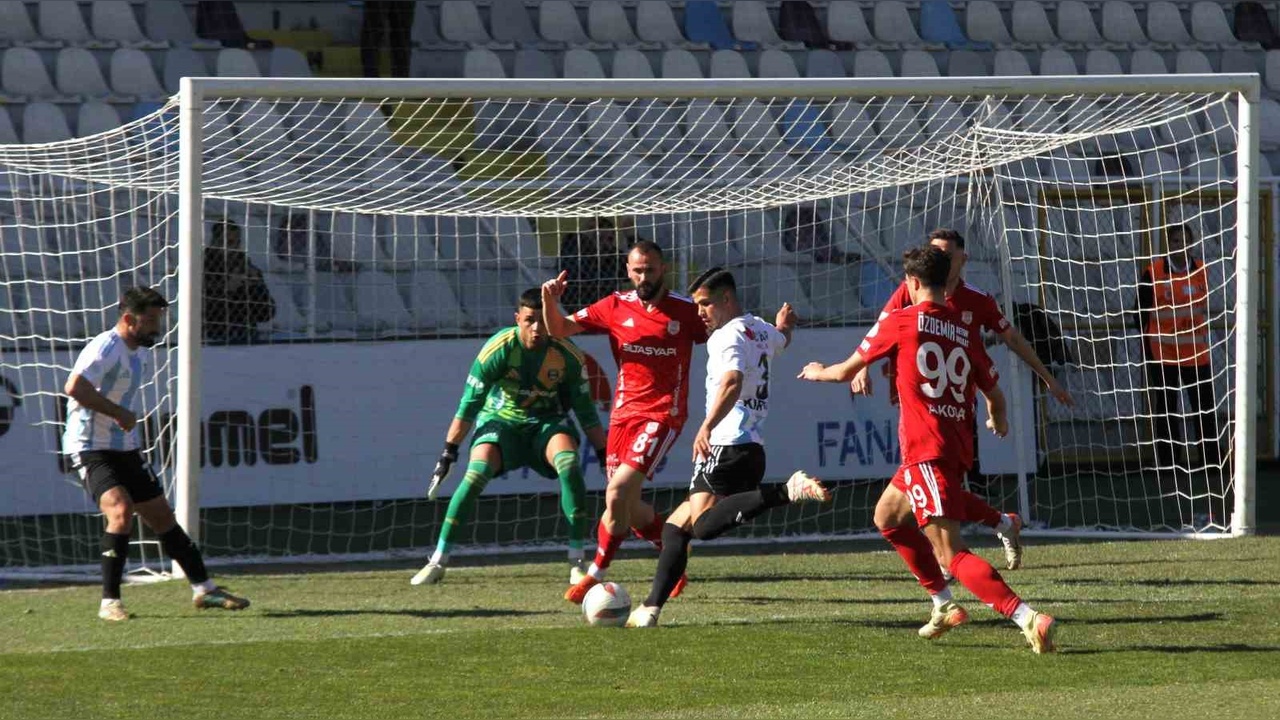 Pendikspor, Erzurumspor'u Mağlup Etti