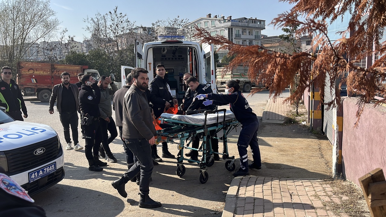 Alacak Tartışması Sonrası Bacağından Vurulan Kişi Hastaneye Kaldırıldı