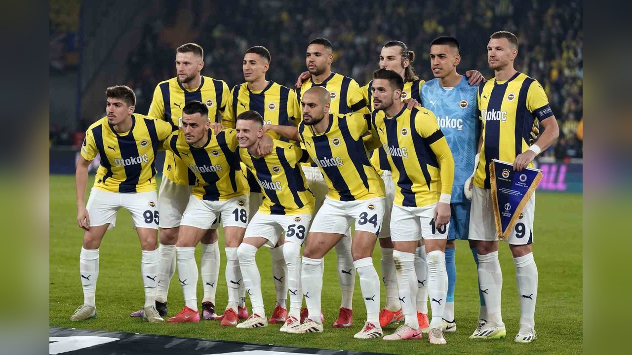 Mourinho, Rangers Maçında İki Oyuncu Değişikliği Yaptı