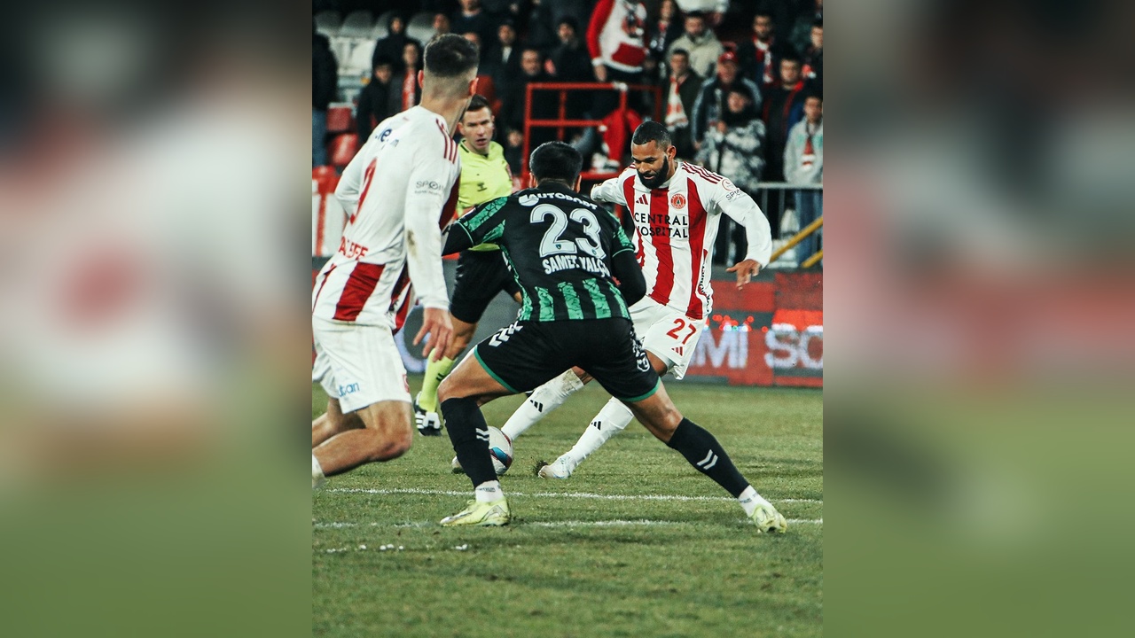 Ümraniyespor ve Kocaelispor Berabere Kaldı