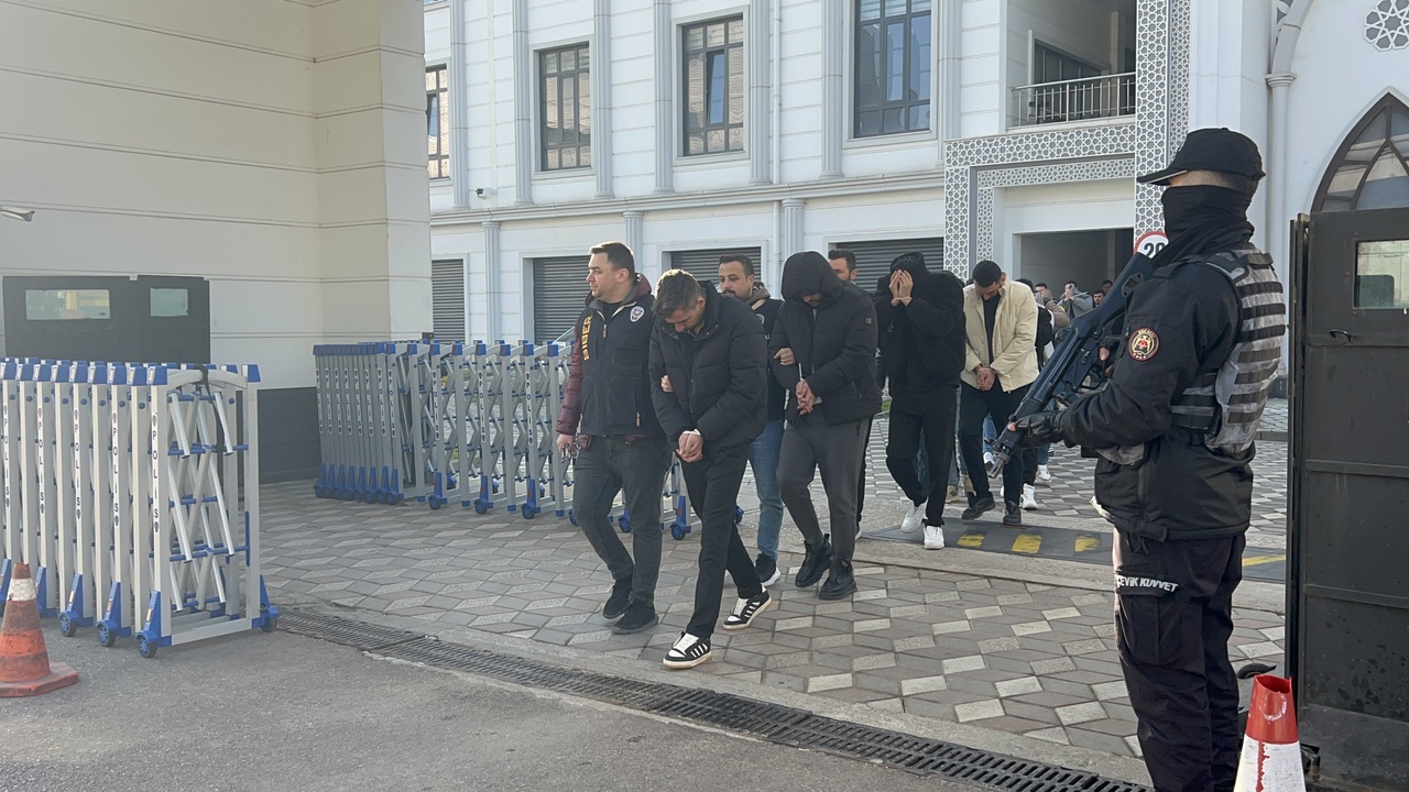 Bungalov Dolandırıcılığı: 120 Milyon TL ve 30 Şüpheli Adliyeye Sevk Edildi