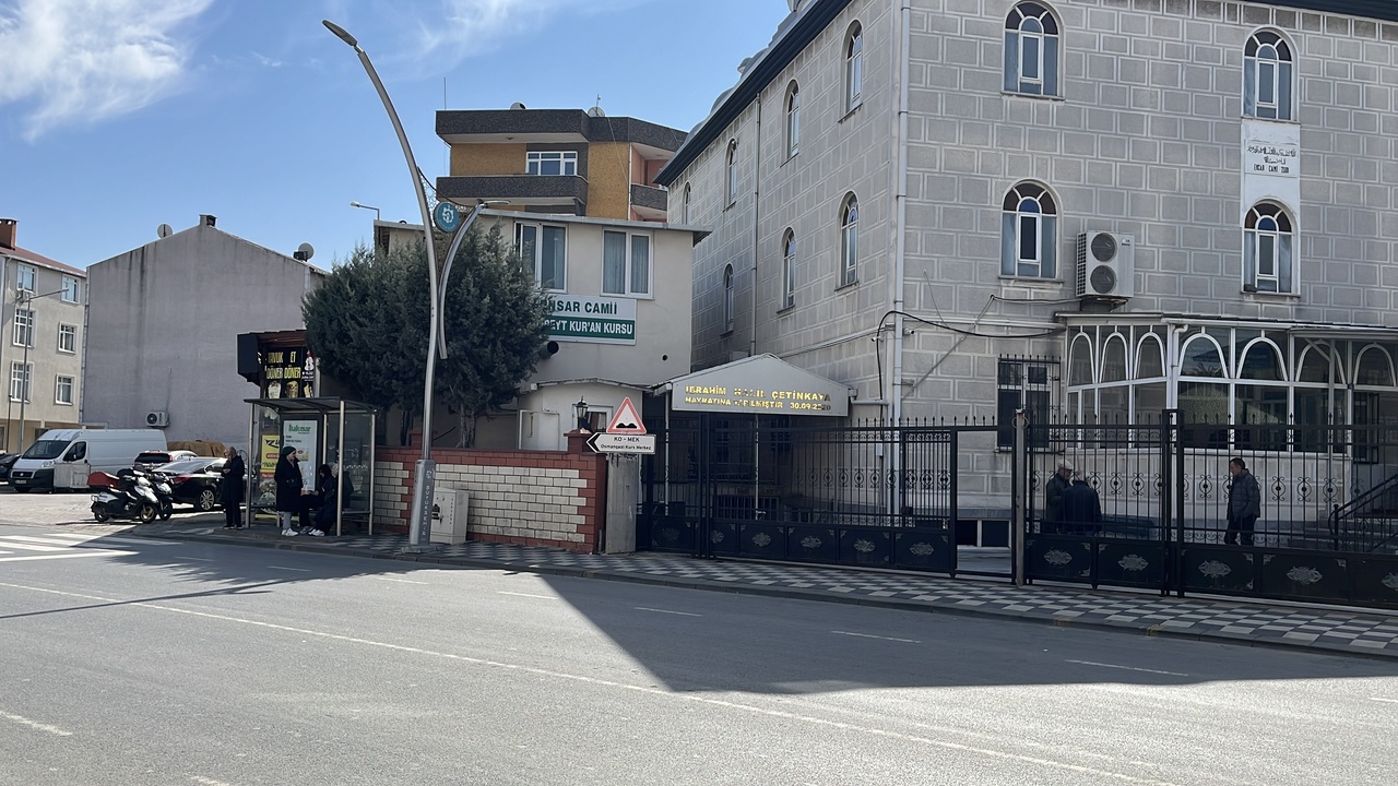 Cami Tuvaletinde Silahlı Saldırı: Bir Kişi Hayatını Kaybetti