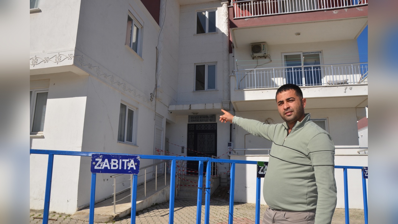 Antalya'daki Mühürlü Binadan Tahliye Süreci Başladı