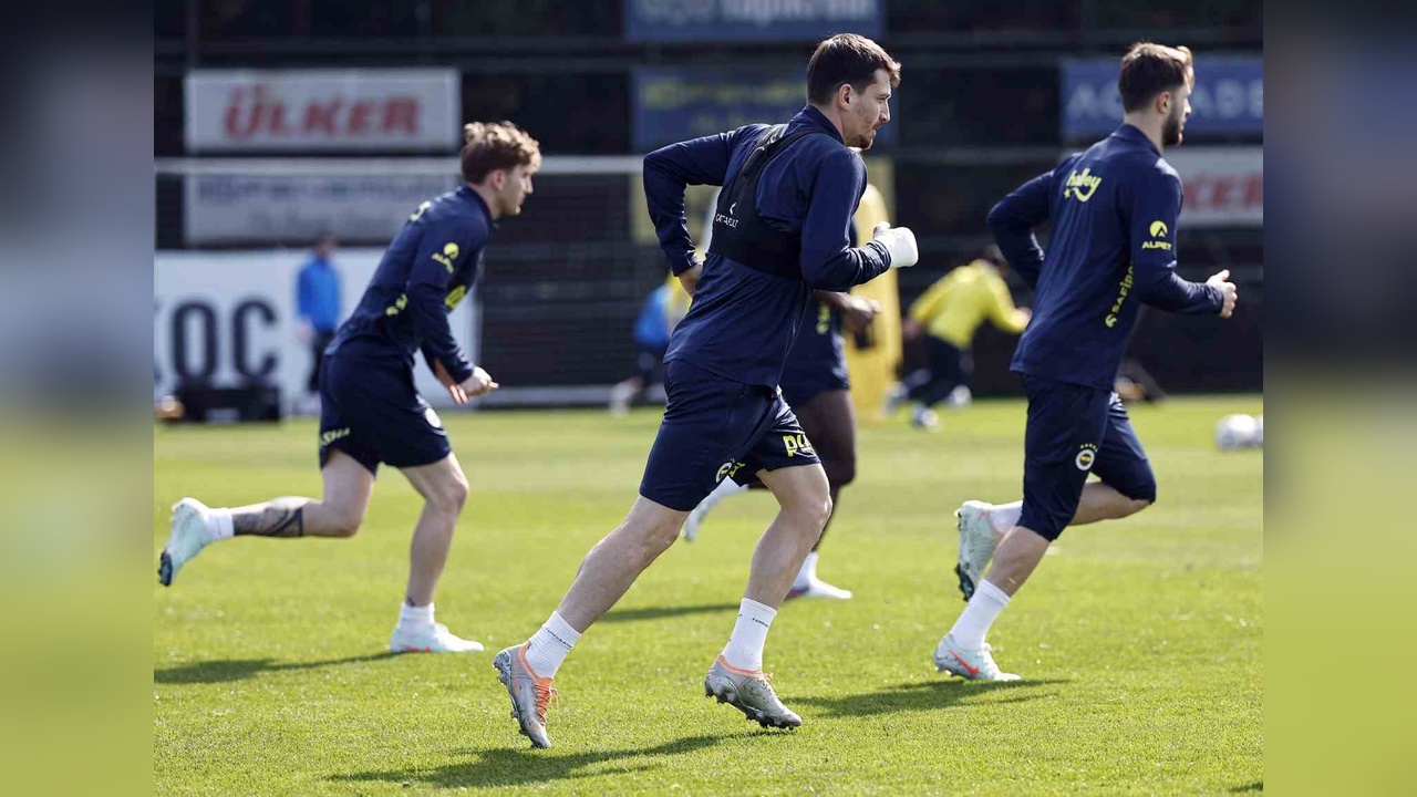 Fenerbahçe, Antrenmanla Günü Değerlendirdi