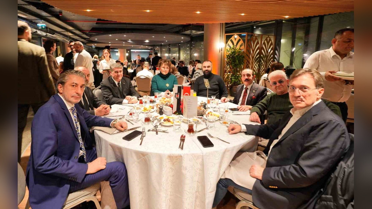Beşiktaş Camiası İftar Sofrasında Buluştu