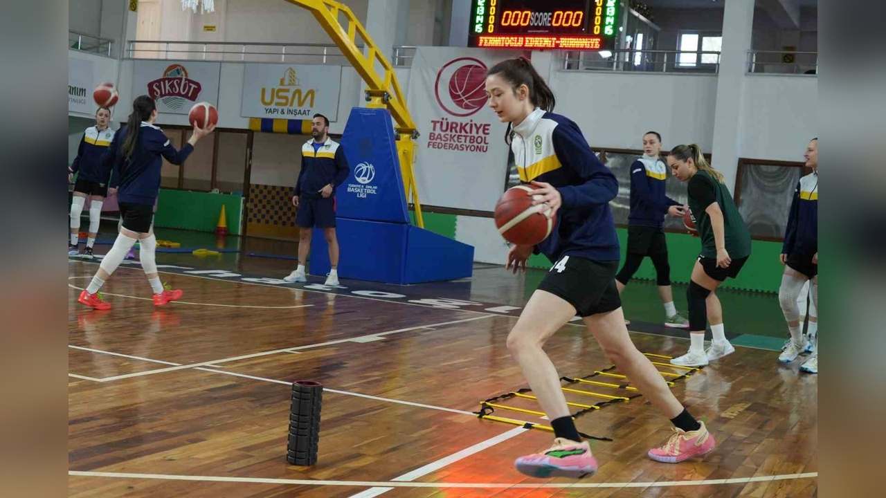 Kadın Basketbol Takımı, 8 Mart'ta Şampiyonluk İçin Mücadele Edecek