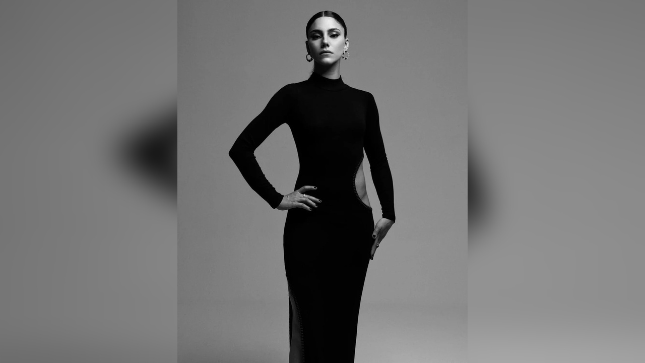 Zerrin Dilin Döğer, Uzak Şehir'de Zarafetiyle Göz Doldurdu
