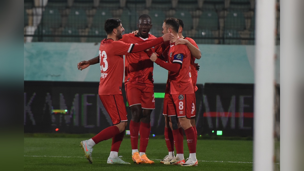 Manisa FK, Puanla Yetindi