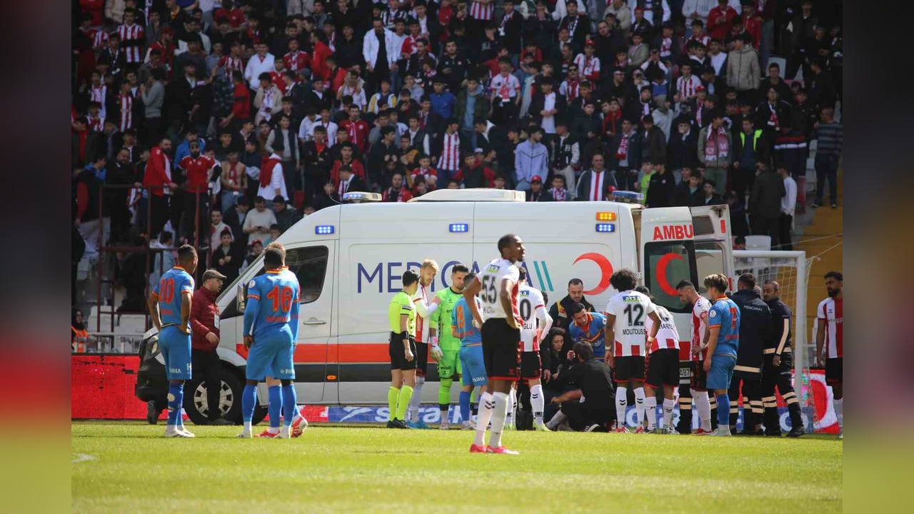 Sivasspor'da İki Oyuncu Sakatlandı