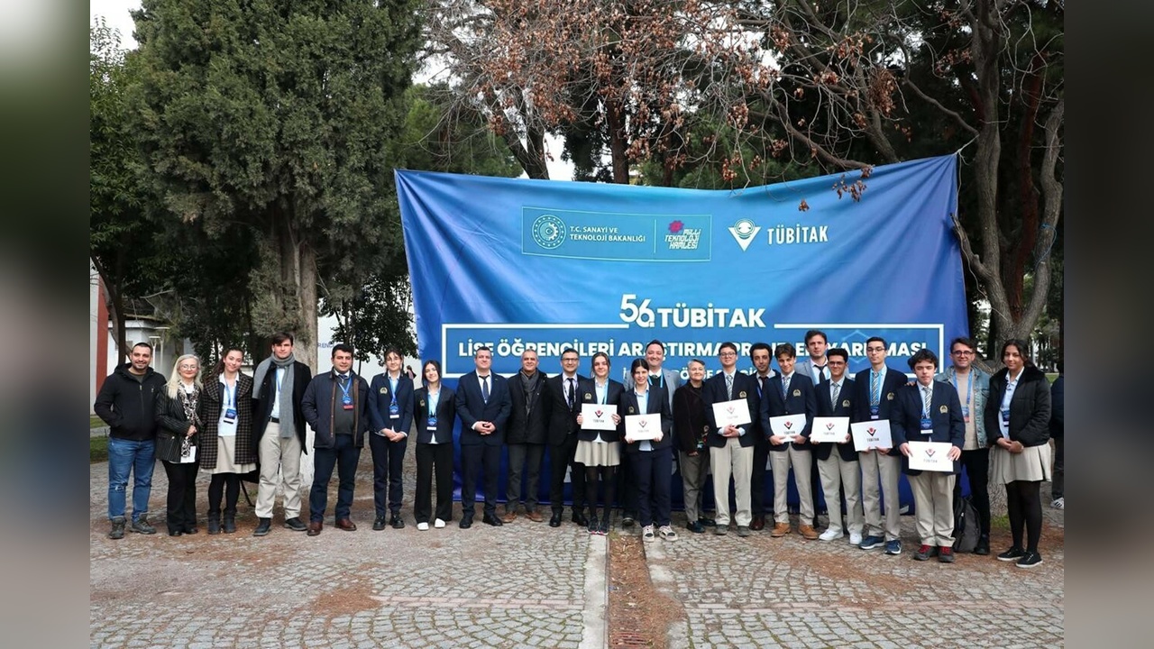 Özel Ege Lisesi, TÜBİTAK Yarışmasında 4 Derece Kazandı