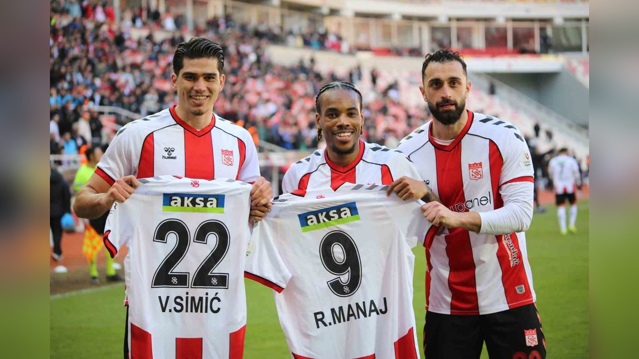 Sivasspor, Göztepe'yi 3-1 Mağlup Etti