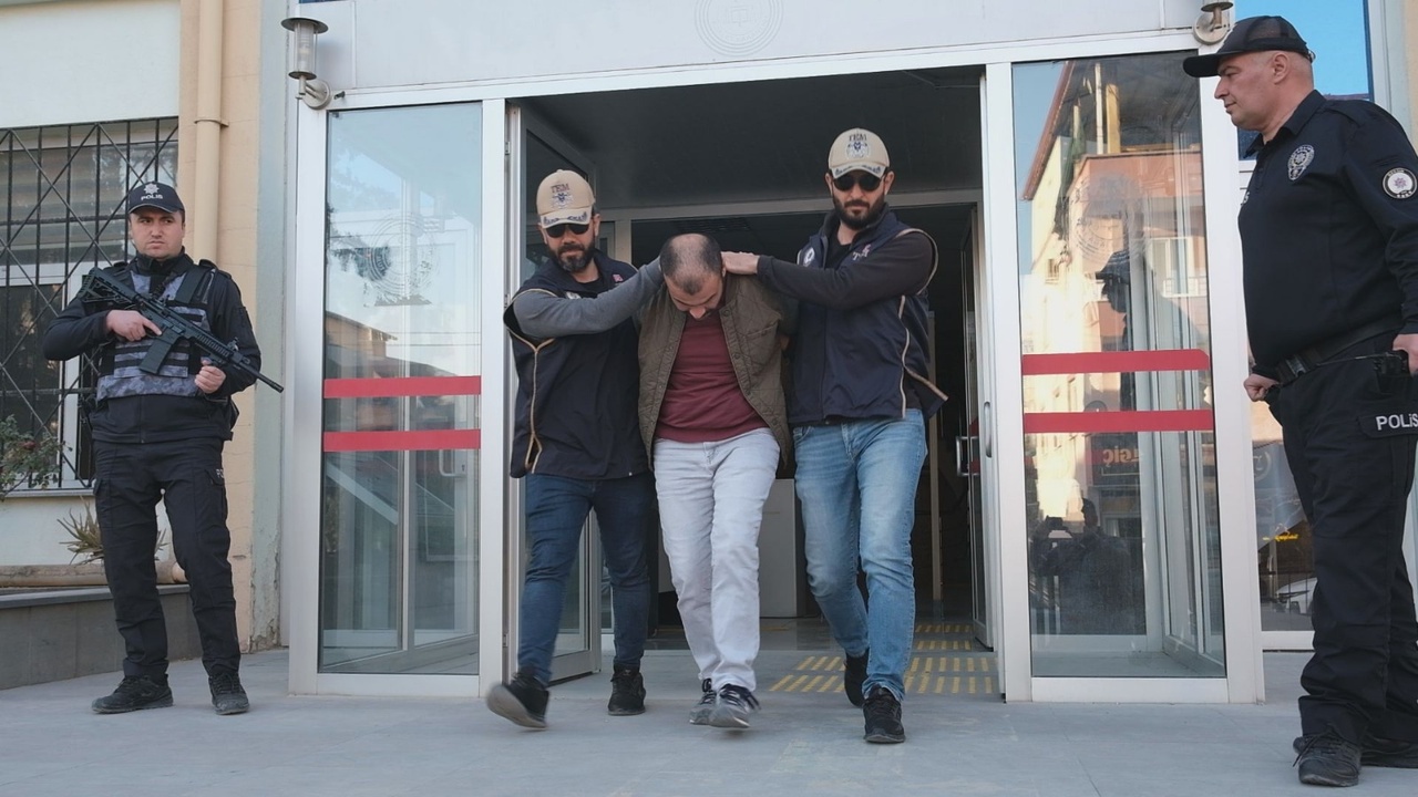 Cumhurbaşkanına Hakaret Suçundan Tutuklama Gerçekleşti