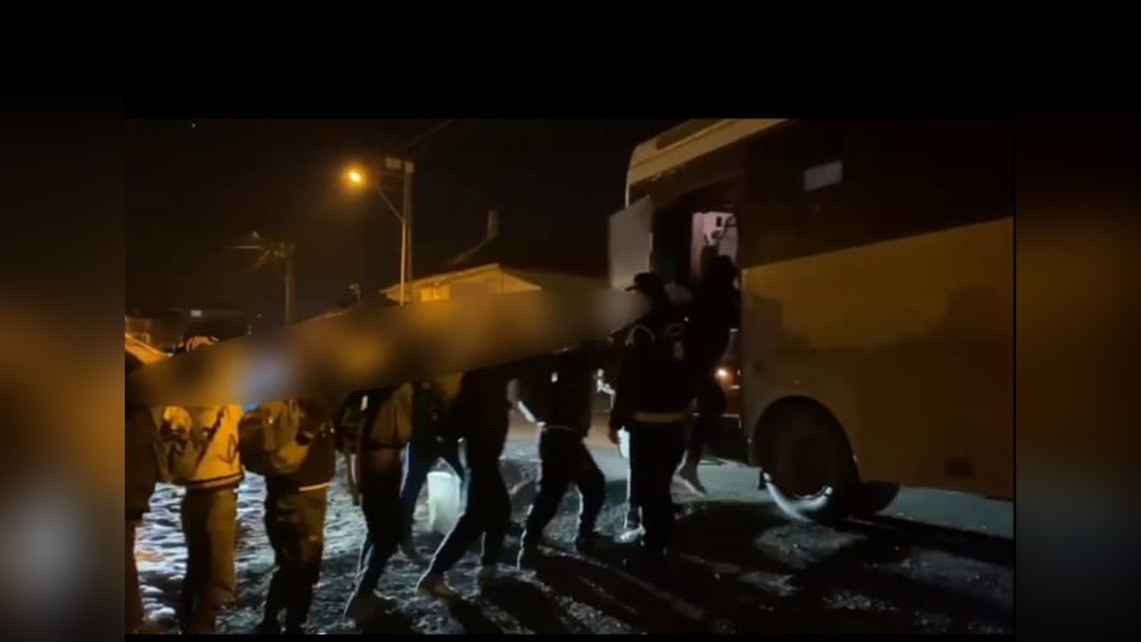 Van'da Üç Göçmen Kaçakçısı Gözaltına Alındı