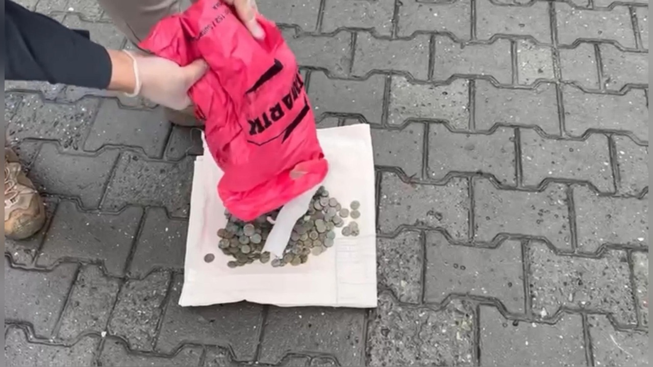 Eyüpsultan'da Tarihi Tevrat Ele Geçirildi